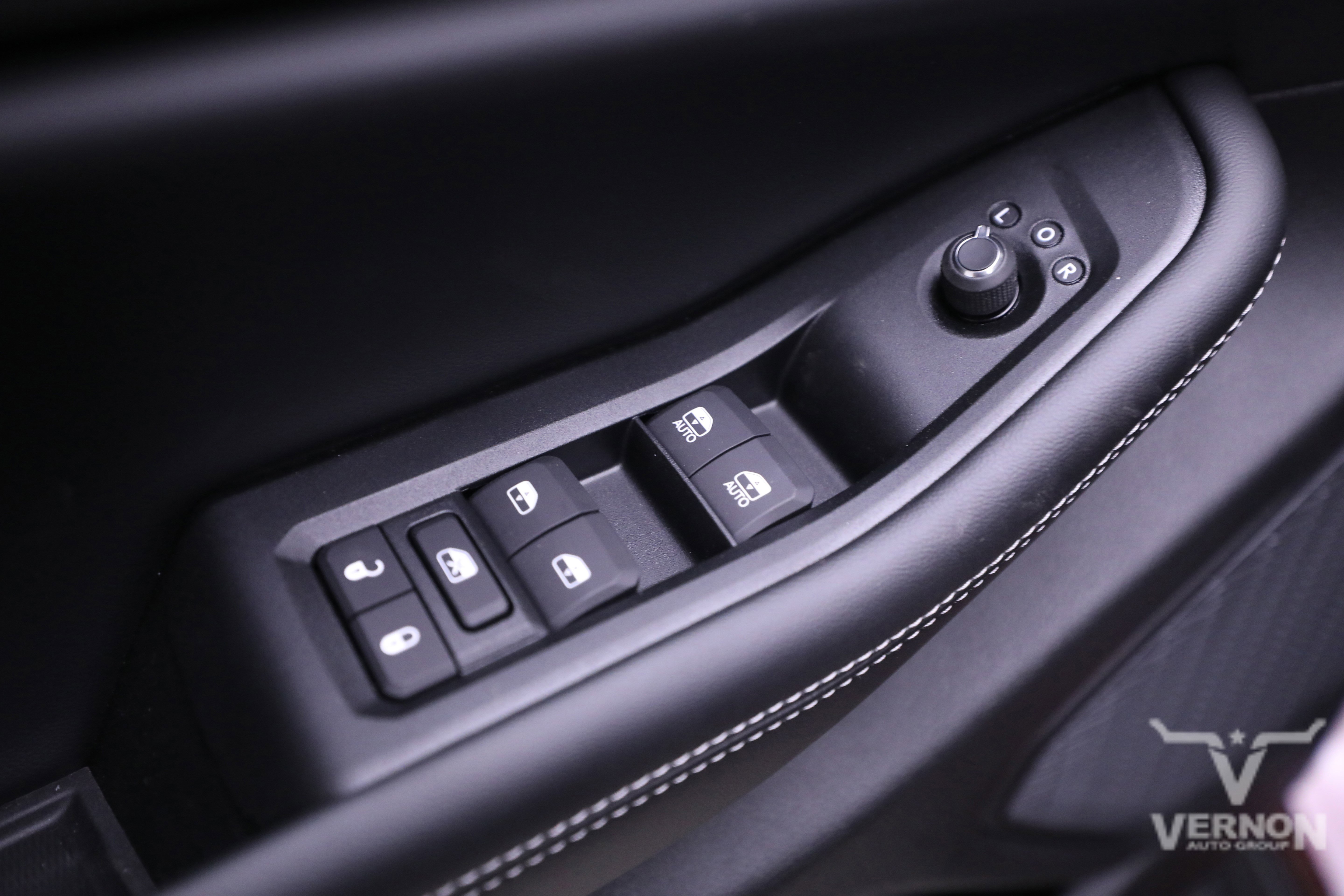 New 2025 Jeep Grand Cherokee Laredo X image 17