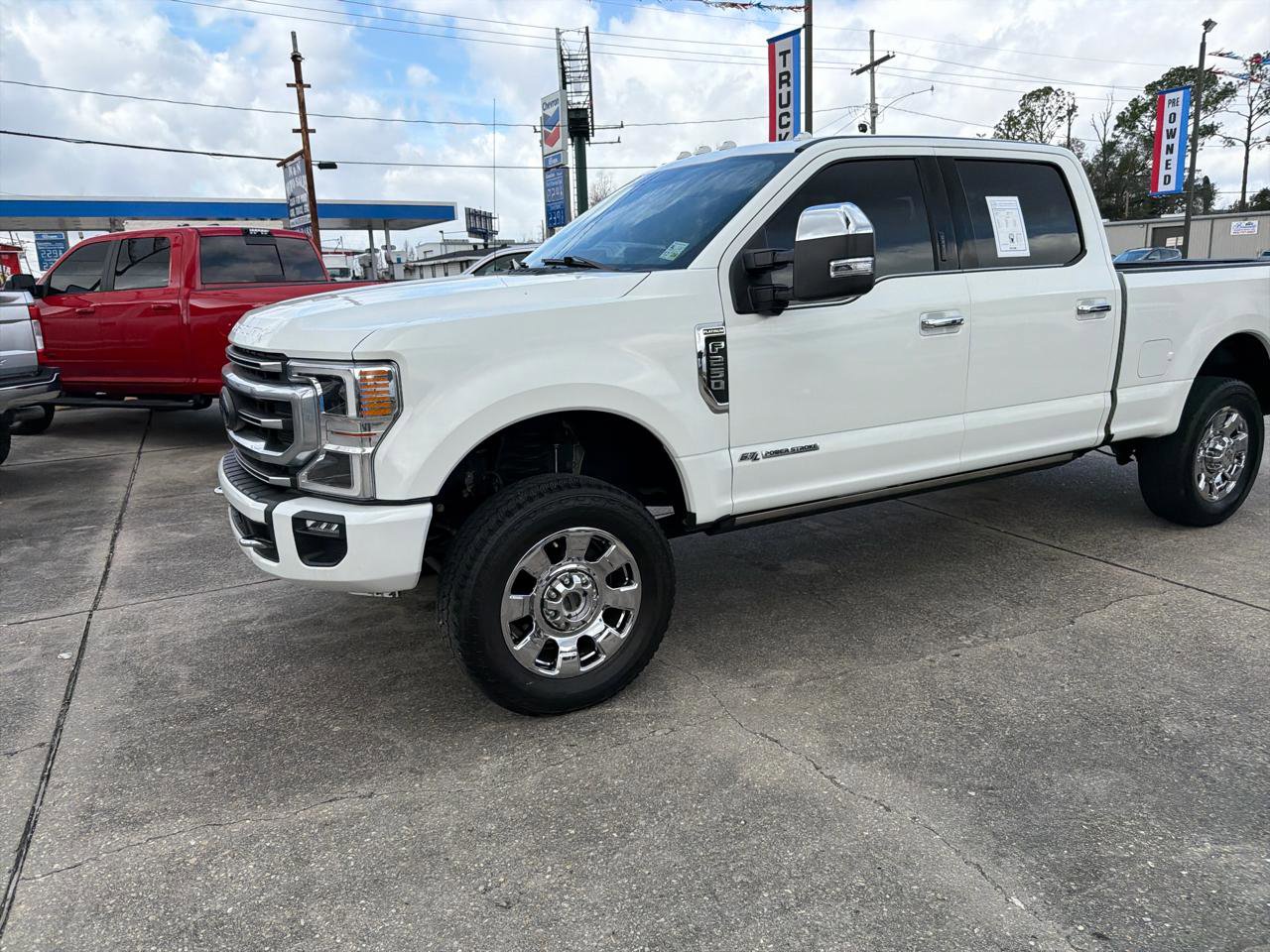 Used 2020 Ford F250 Platinum w/ FX4 Off-Road Package image 3