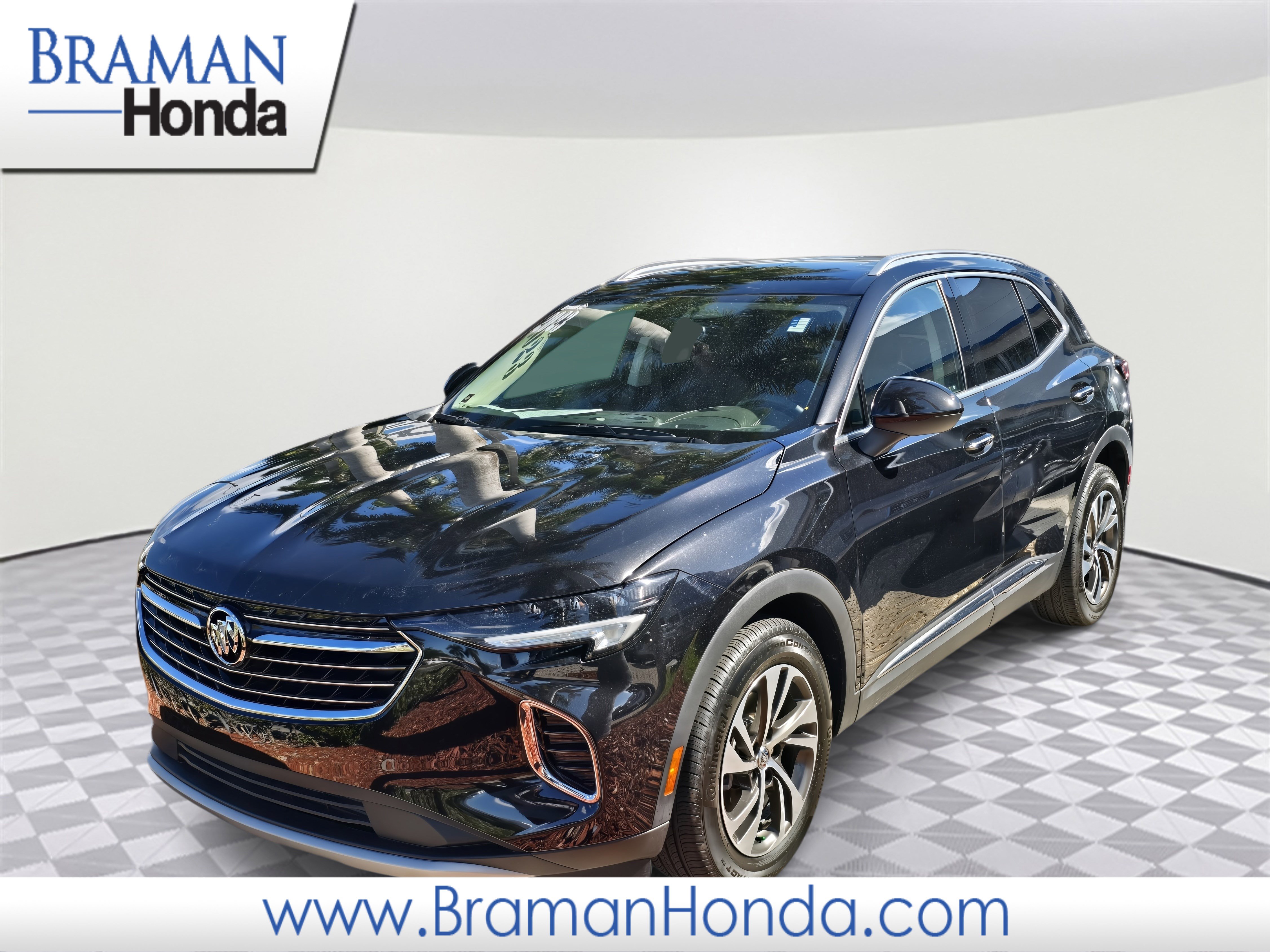 Used 2023 Buick Envision Essence image 1