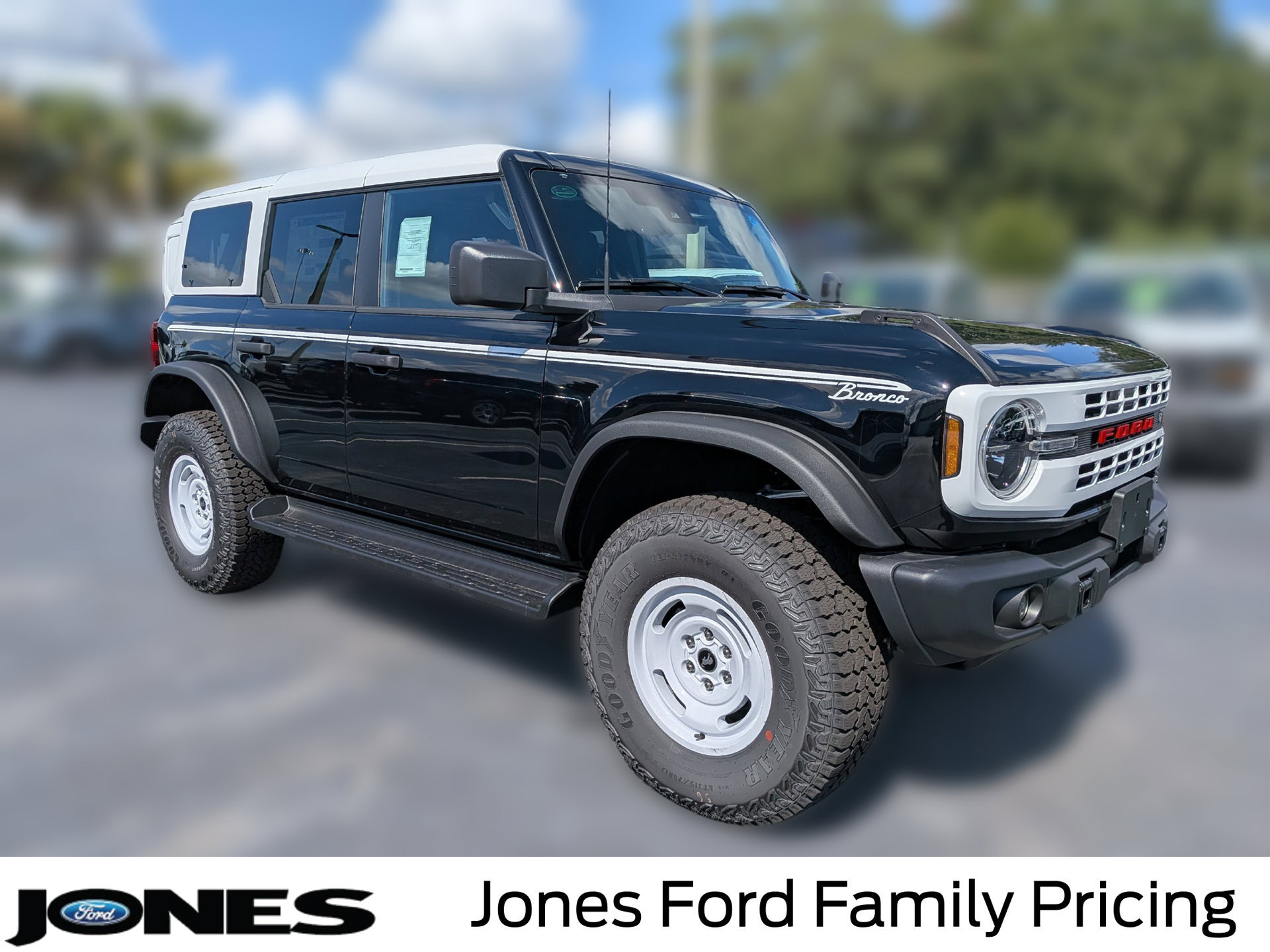 New 2026 Ford Bronco Heritage Edition AWD/4WD image 2
