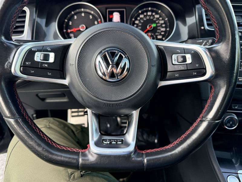 Used 2017 Volkswagen GTI SE FWD image 42