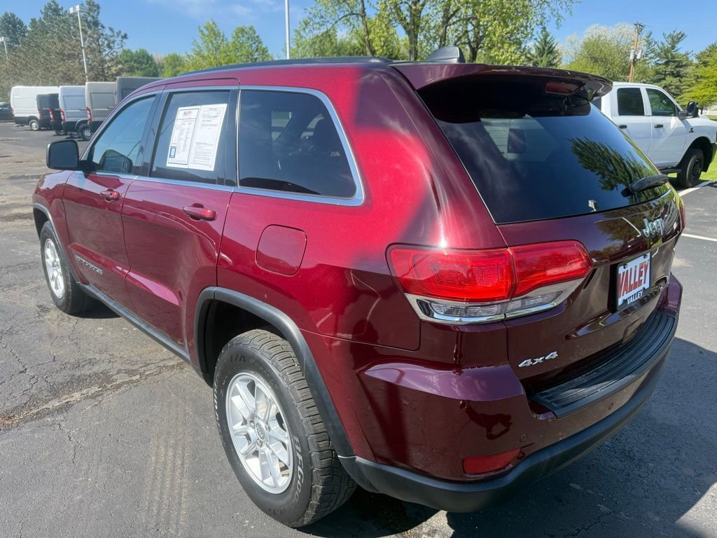 Used 2018 Jeep Grand Cherokee Laredo AWD/4WD image 5