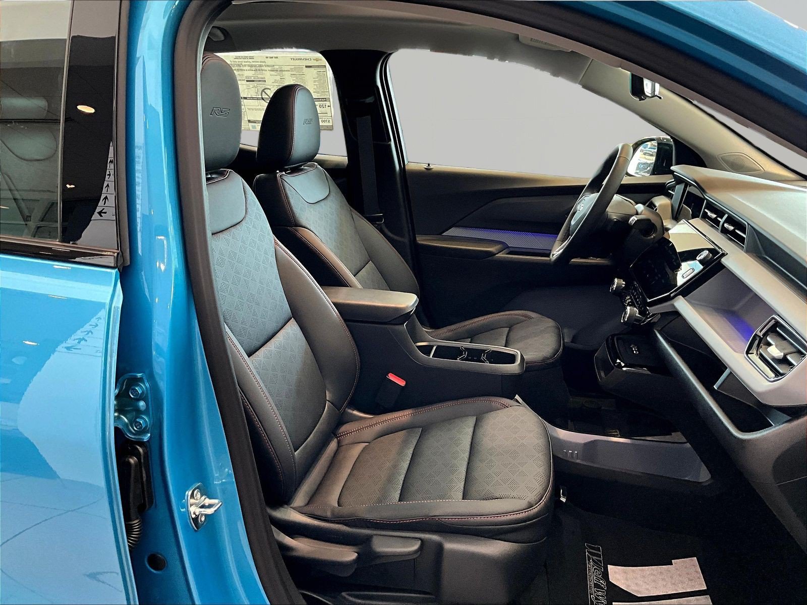 New 2027 Chevrolet Bolt RS w/ Technology Package FWD image 10