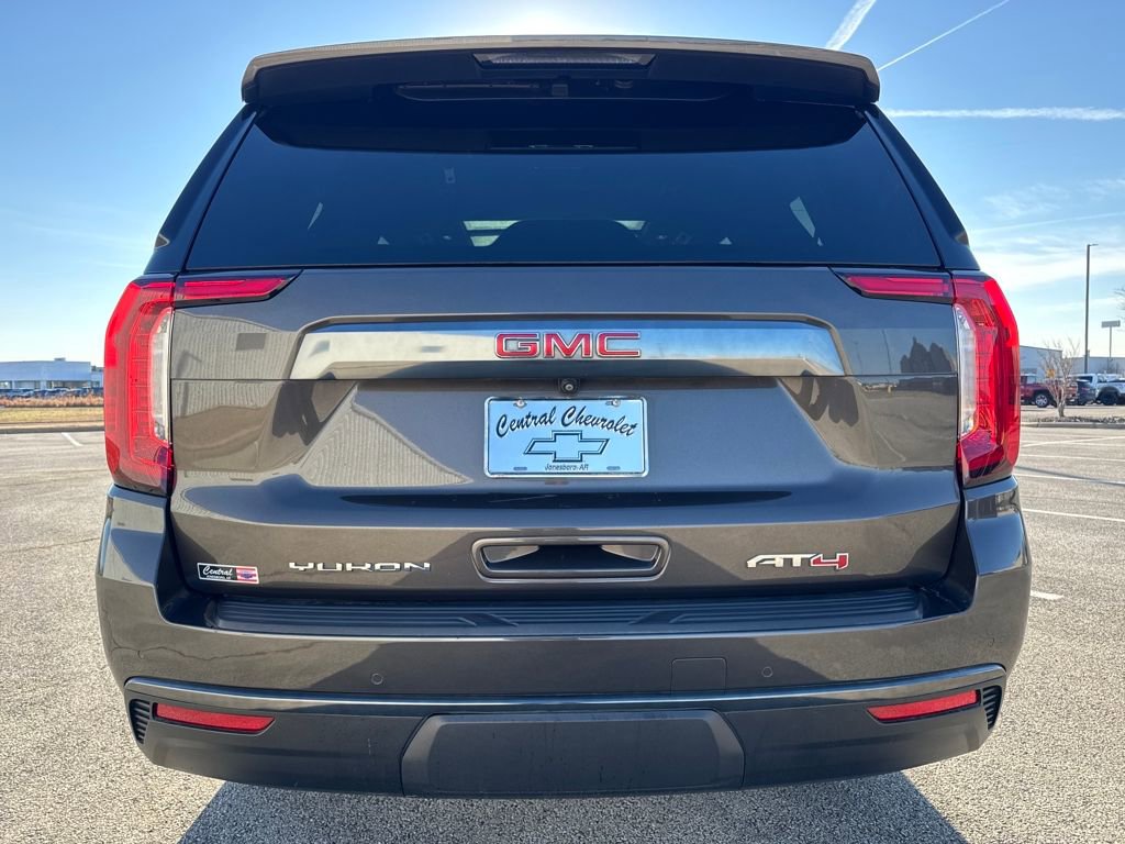 Used 2021 GMC Yukon AT4 w/ AT4 Premium Package image 5