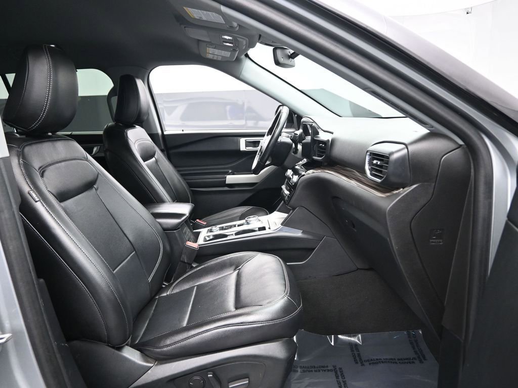 Used 2022 Ford Explorer Limited w/ Equipment Group 301A image 36