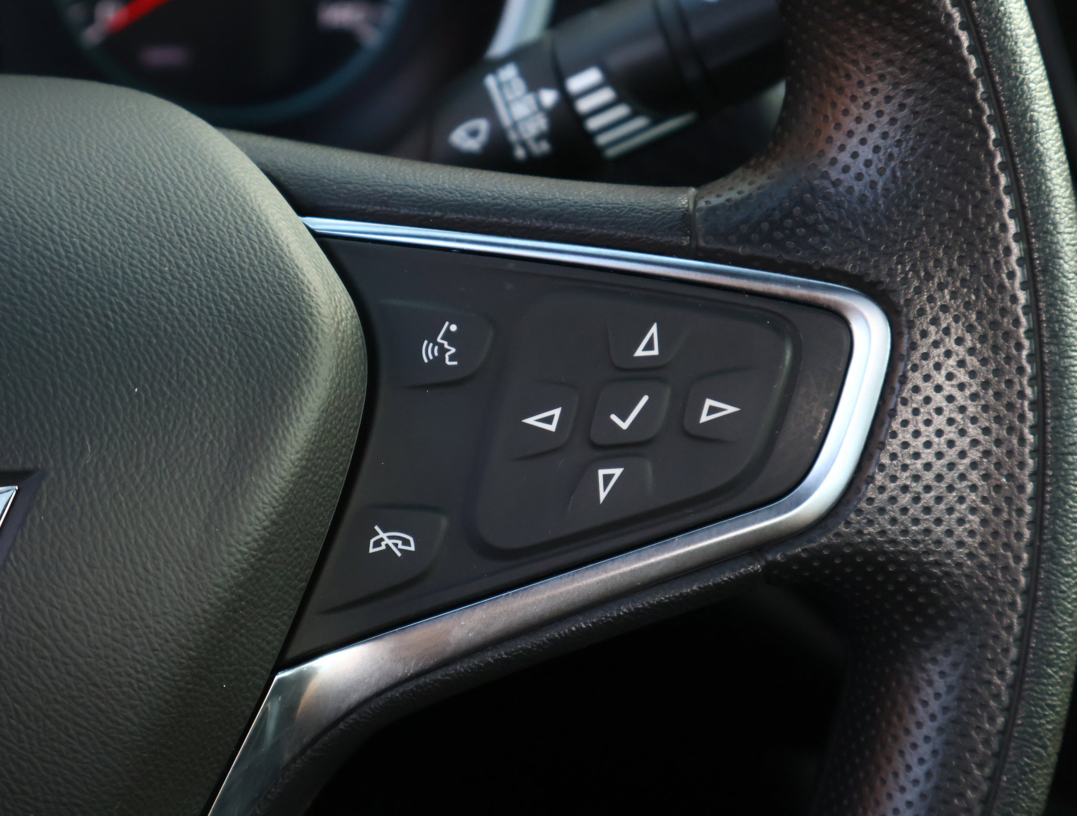 Used 2024 Chevrolet Malibu LT image 14