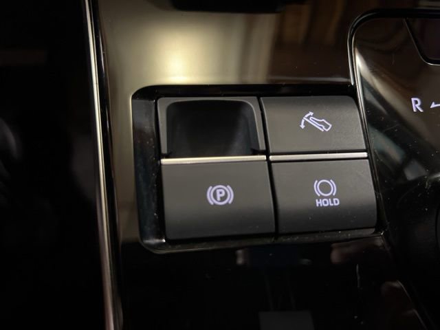 Used 2023 Subaru Solterra Limited image 32