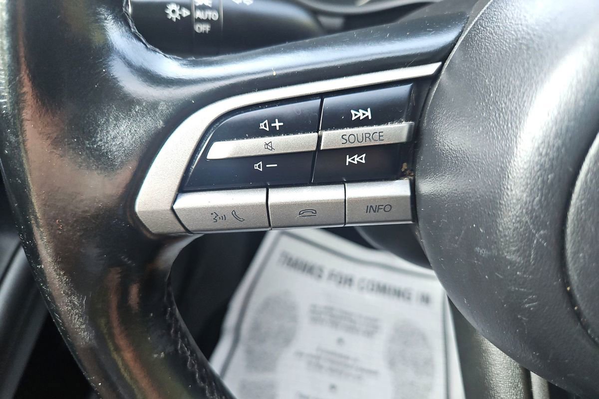 Used 2021 MAZDA MAZDA3 s image 29