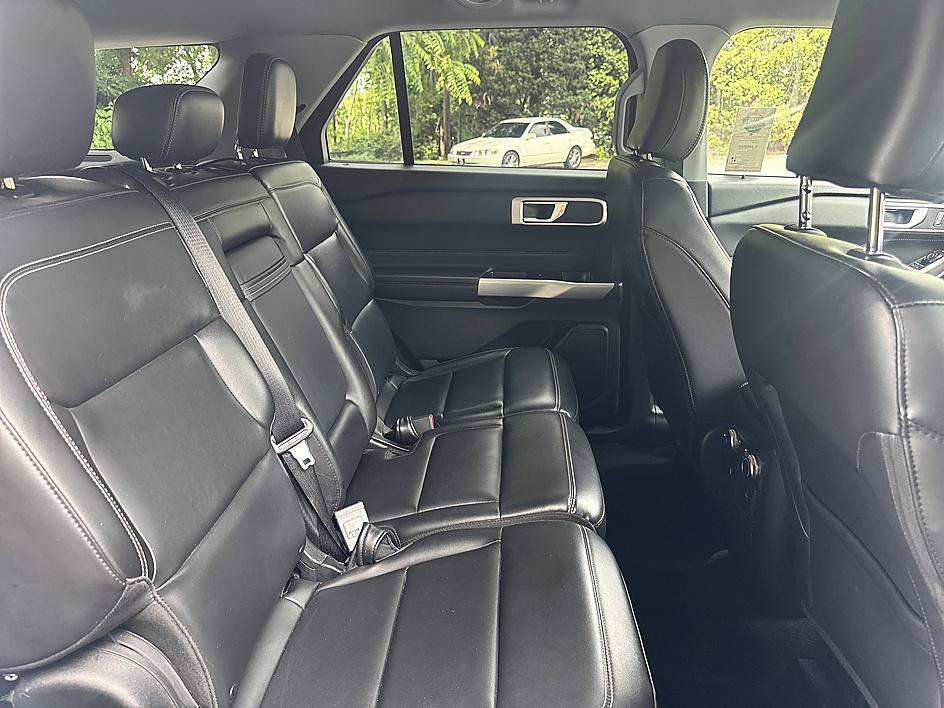 Used 2022 Ford Explorer XLT w/ Equipment Group 202A RWD image 20
