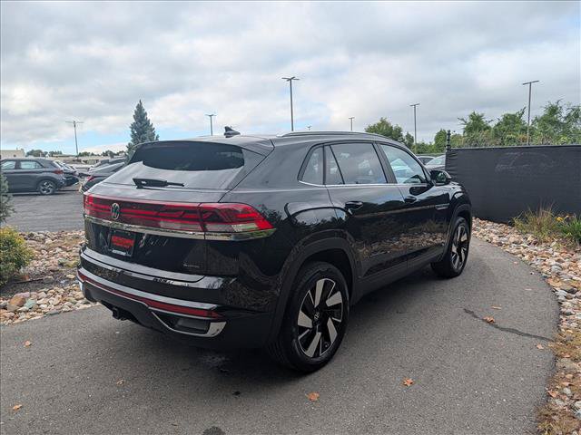 Certified 2024 Volkswagen Atlas Cross Sport SE w/ Panoramic Sunroof Package AWD/4WD image 5
