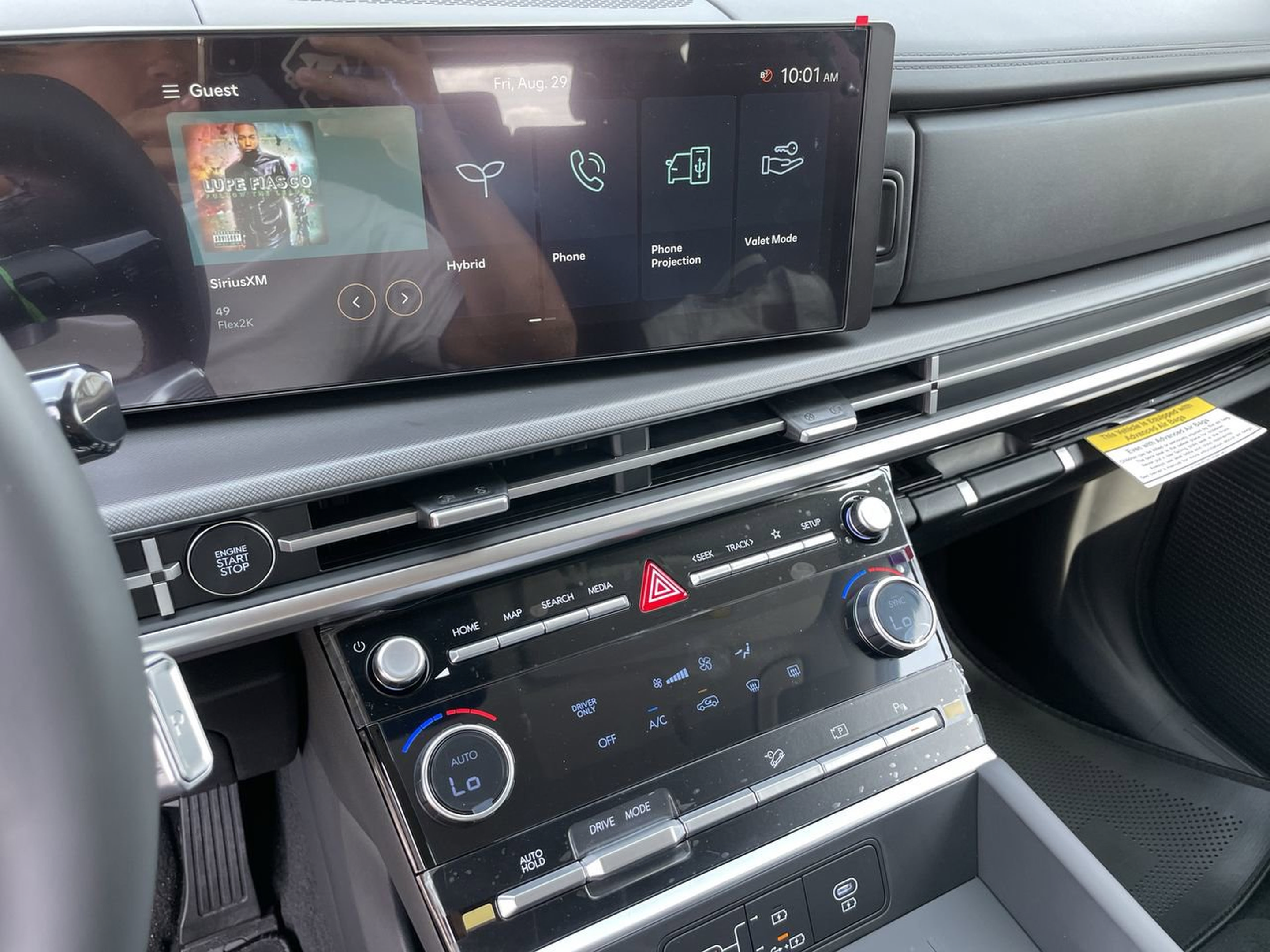 Certified 2026 Hyundai Santa Fe SE FWD image 14