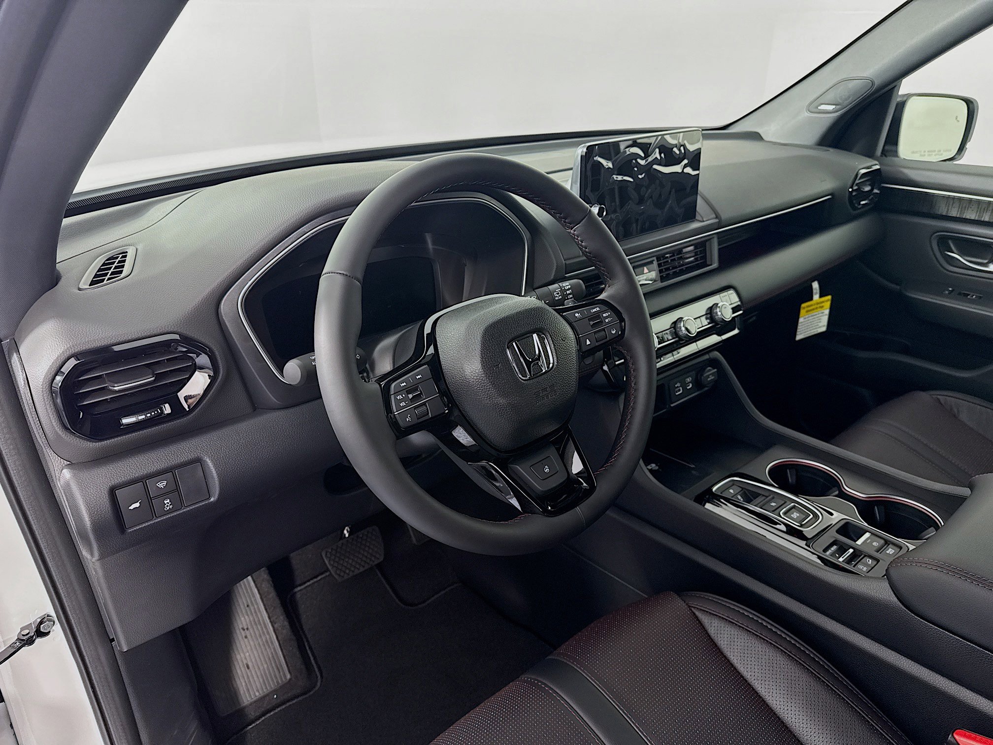 New 2025 Honda Pilot Black Edition image 9