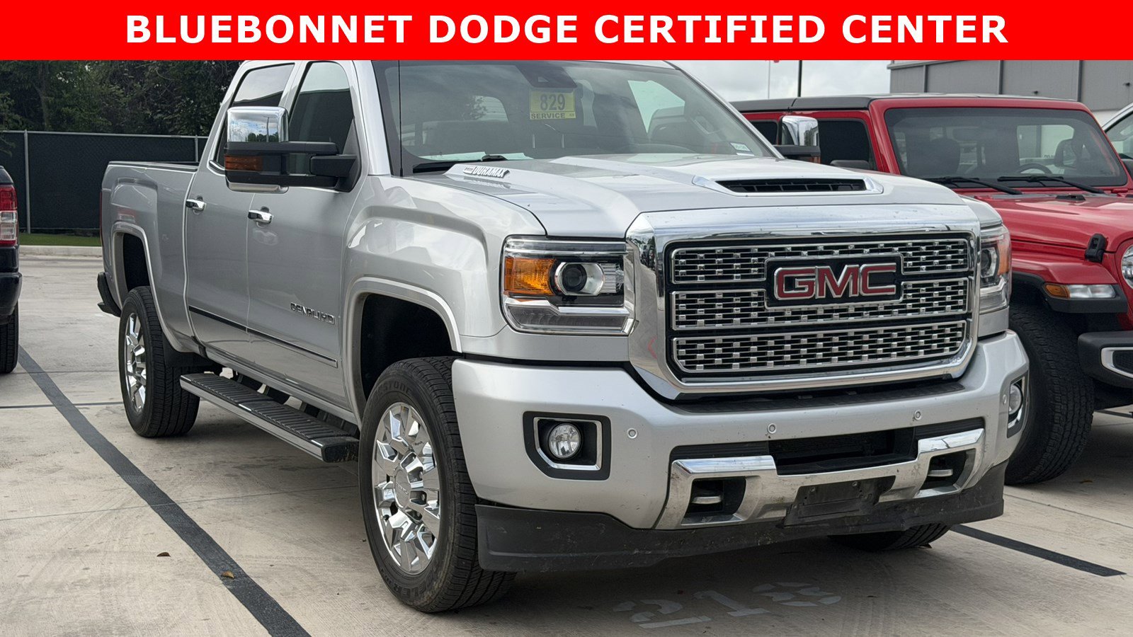 Used 2019 GMC Sierra 2500 Denali w/ Duramax Plus Package AWD/4WD image 3