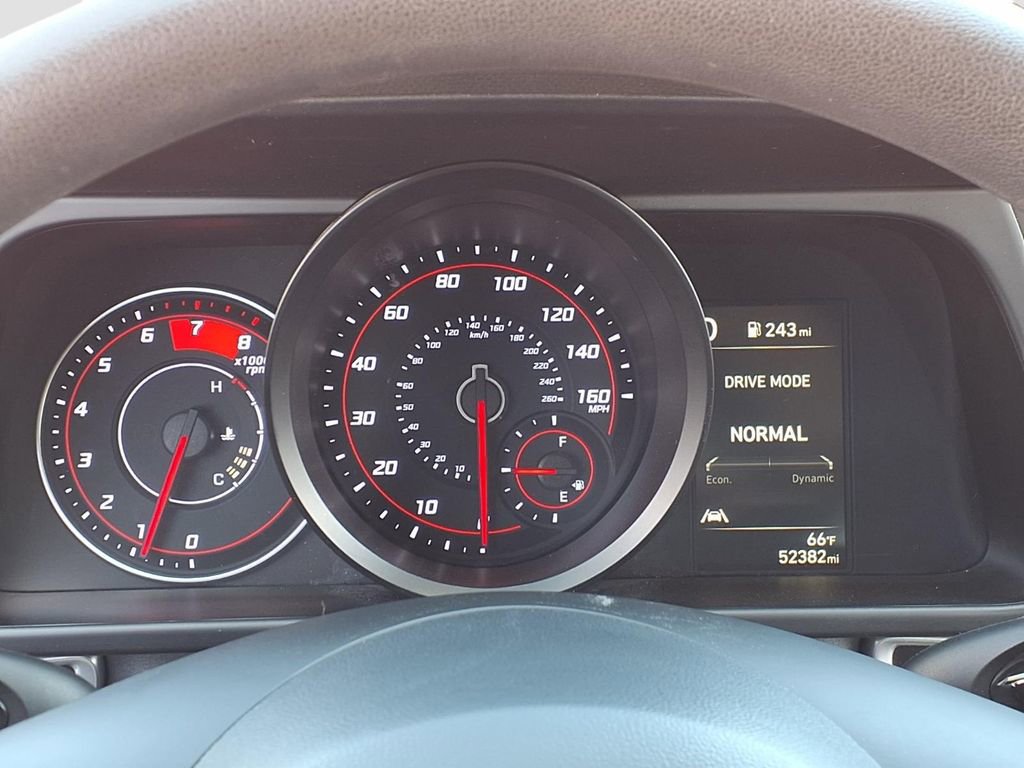 Used 2023 Hyundai Elantra SEL image 27