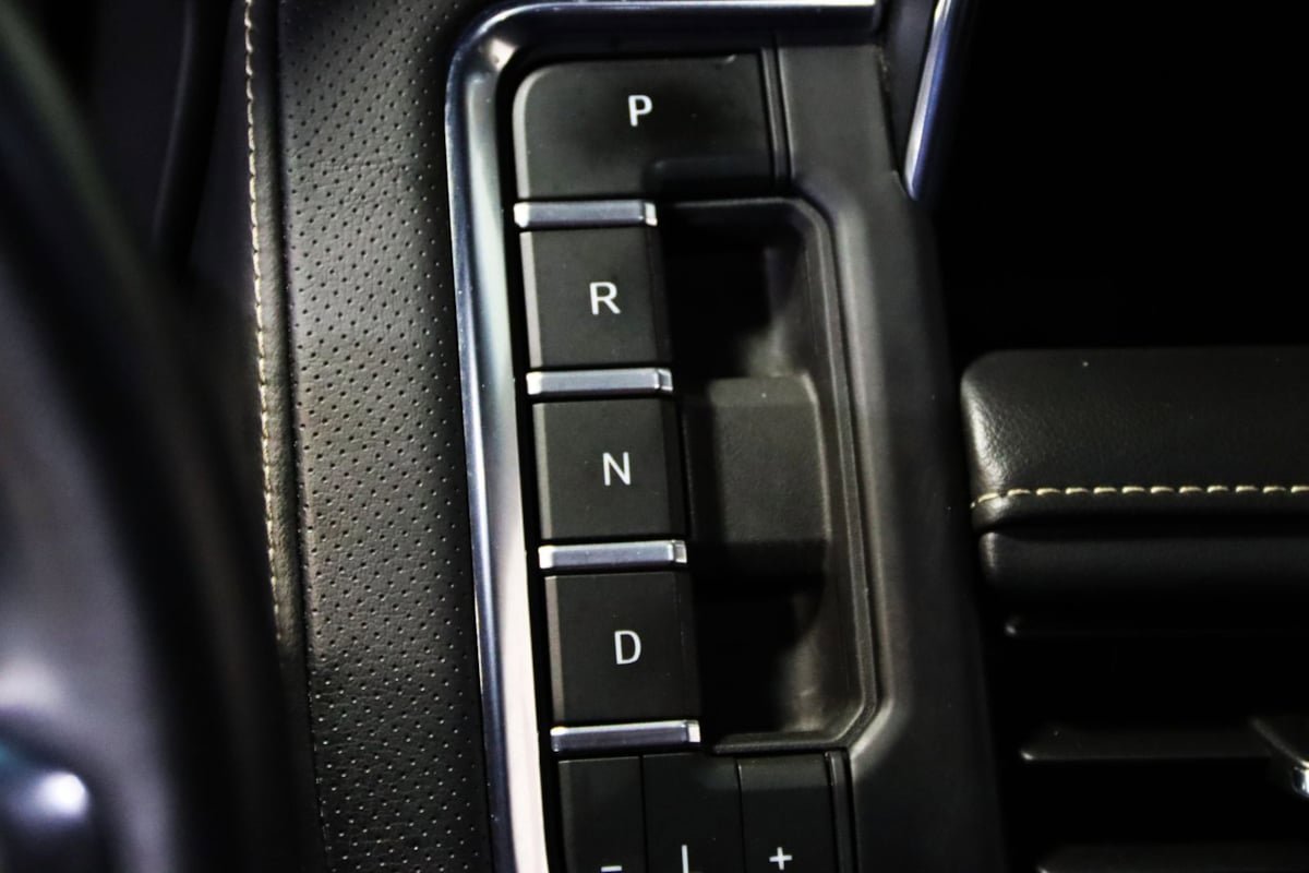 Used 2023 Chevrolet Suburban Premier AWD/4WD image 47