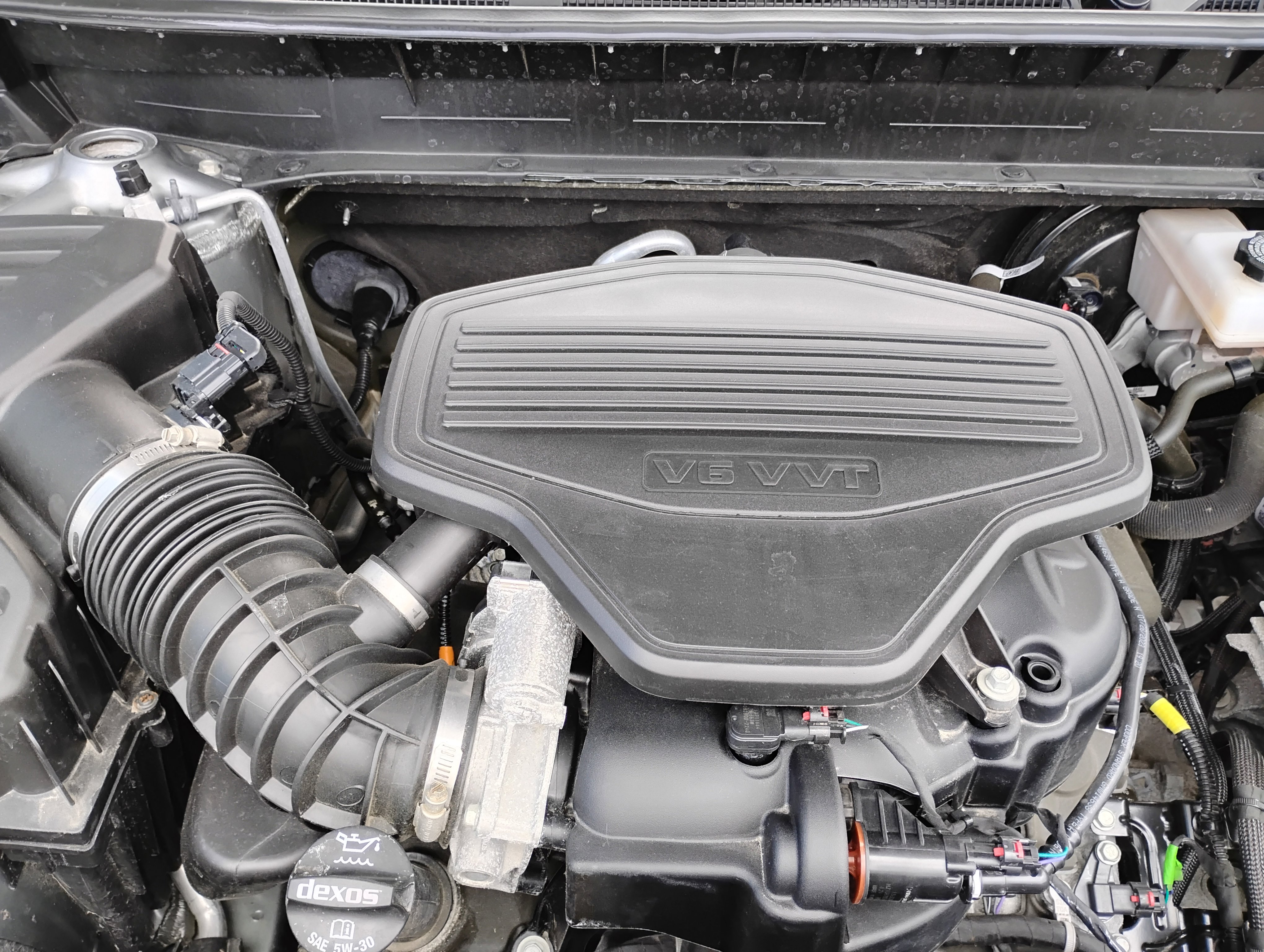 Used 2023 GMC Acadia SLT image 37