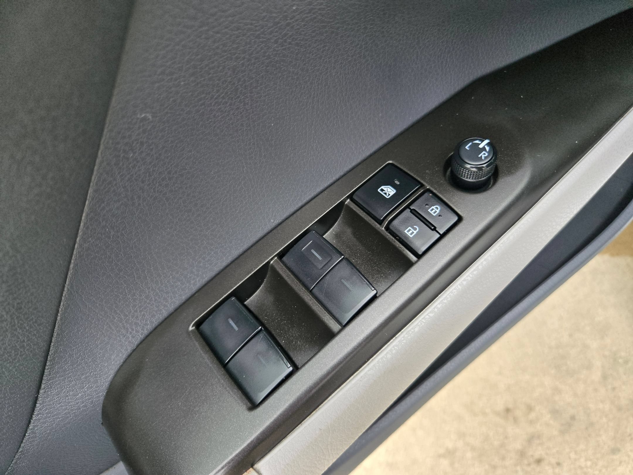 Used 2023 Toyota Camry LE FWD image 20