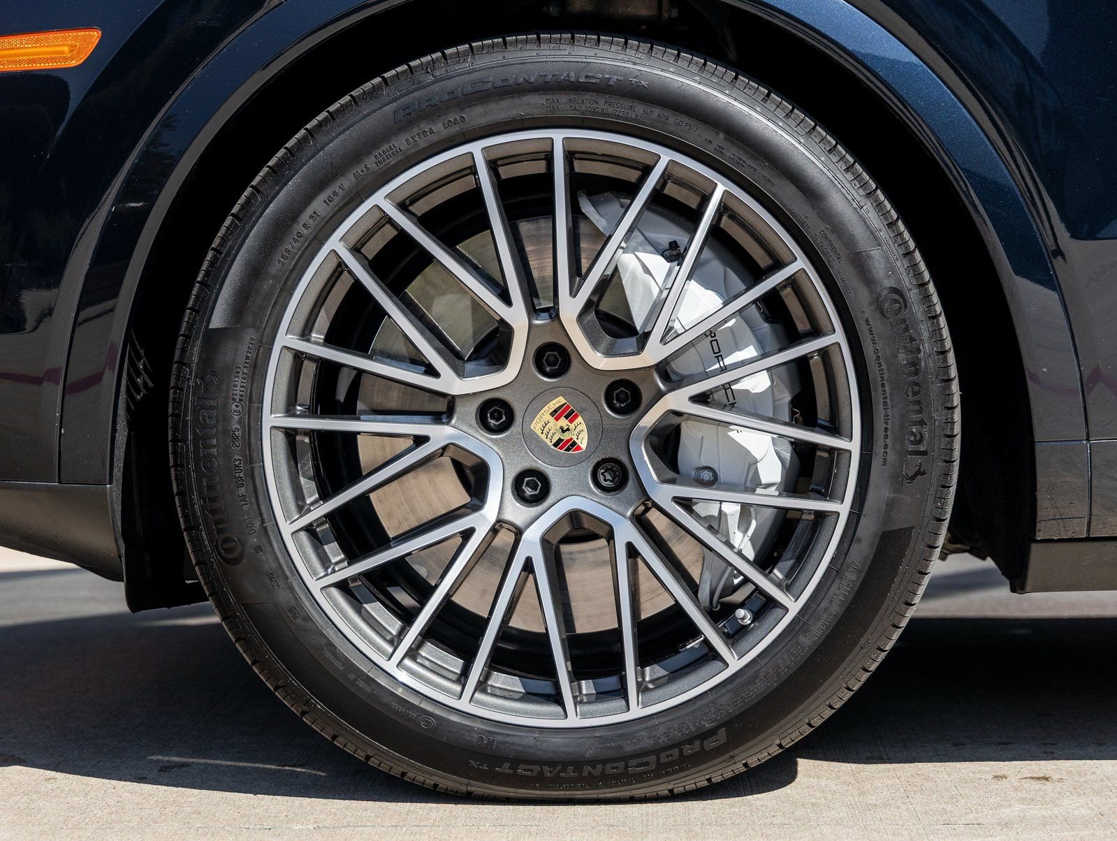 Certified 2023 Porsche Cayenne Turbo image 15