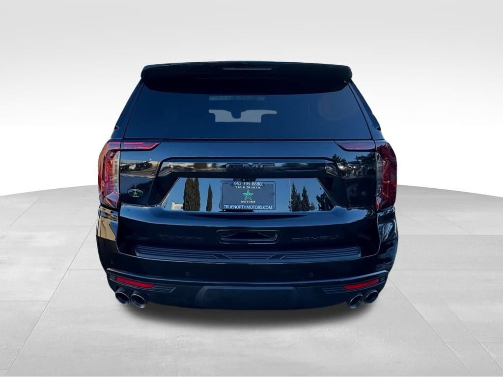 Used 2023 GMC Yukon Denali w/ Denali Reserve Package image 8
