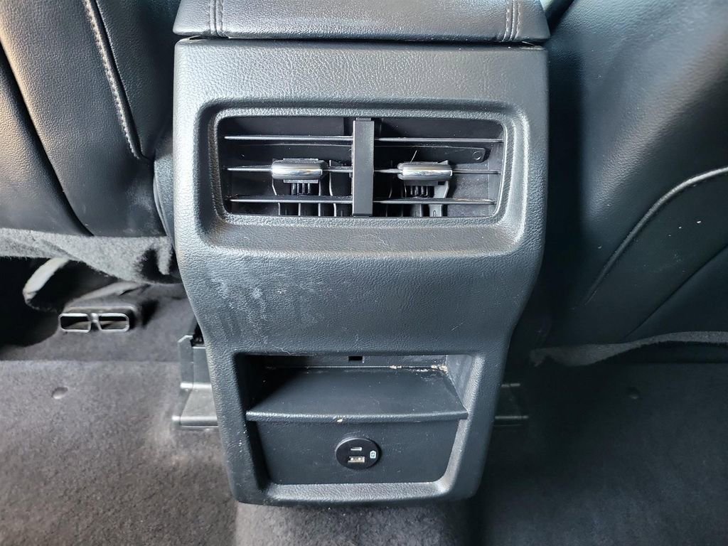 Used 2021 Ford Edge SEL FWD image 13