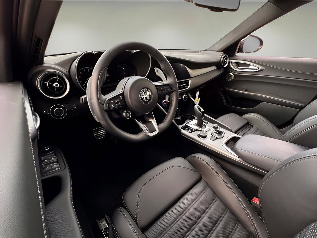 New 2025 Alfa Romeo Giulia RWD image 14