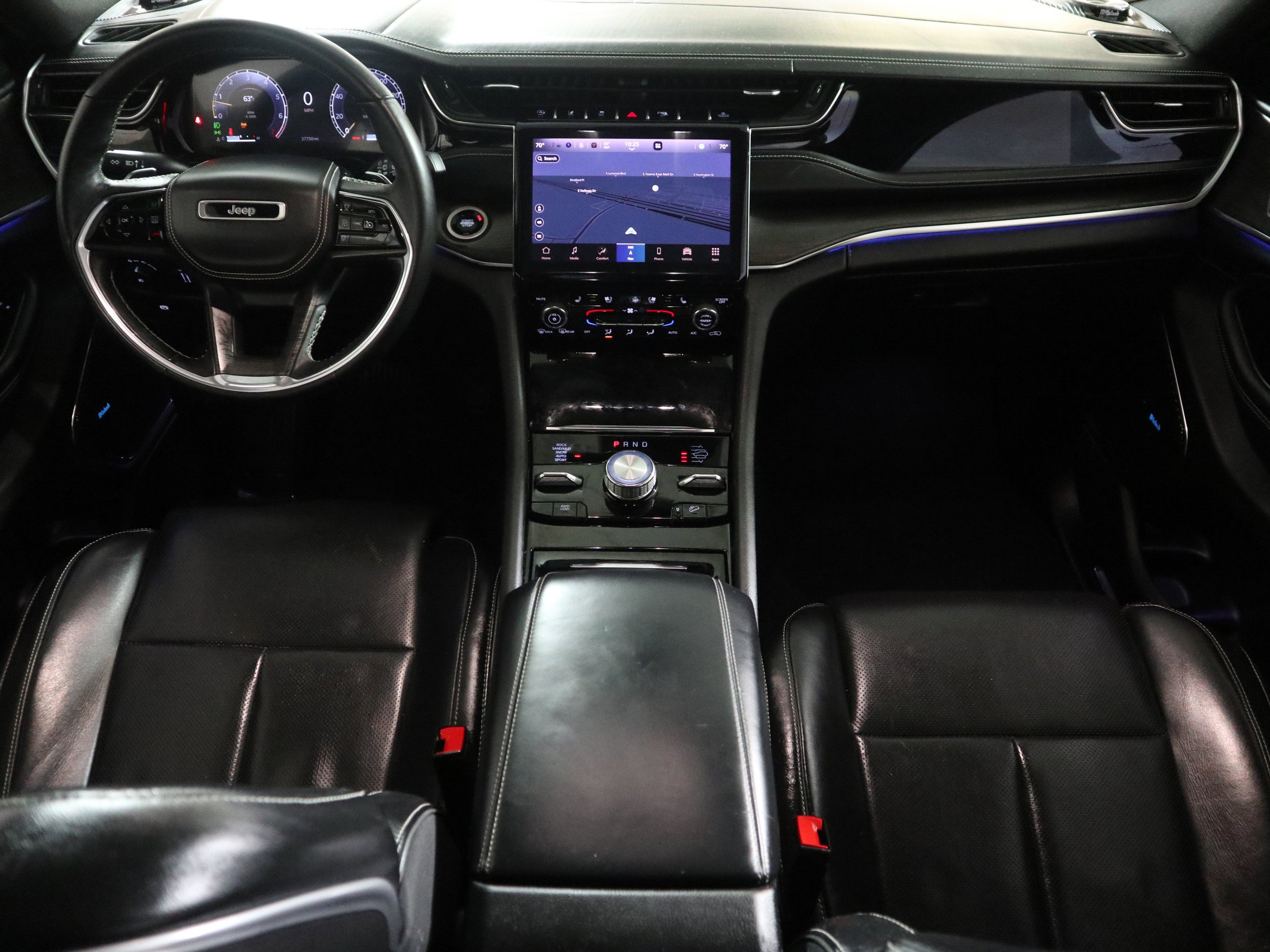 Certified 2022 Jeep Grand Cherokee Overland w/ Luxury Tech Group IV image 15