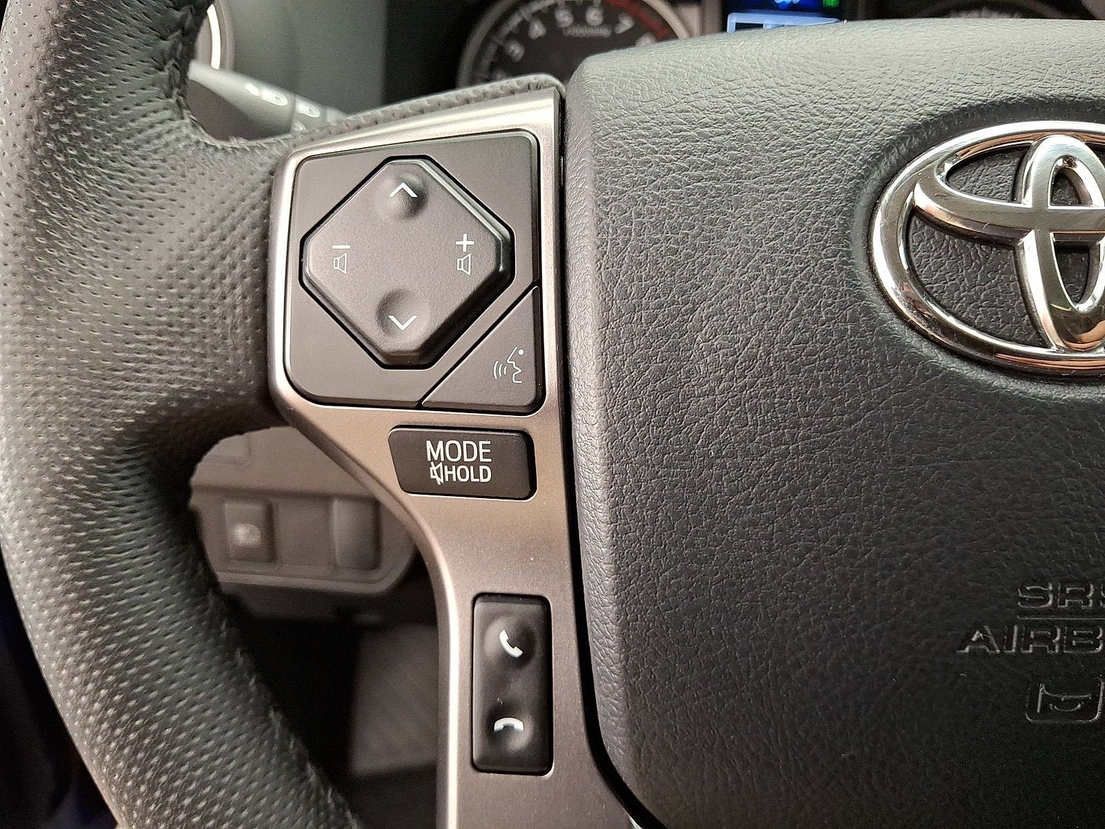 Certified 2023 Toyota Tacoma SR5 w/ Technology Package AWD/4WD image 9