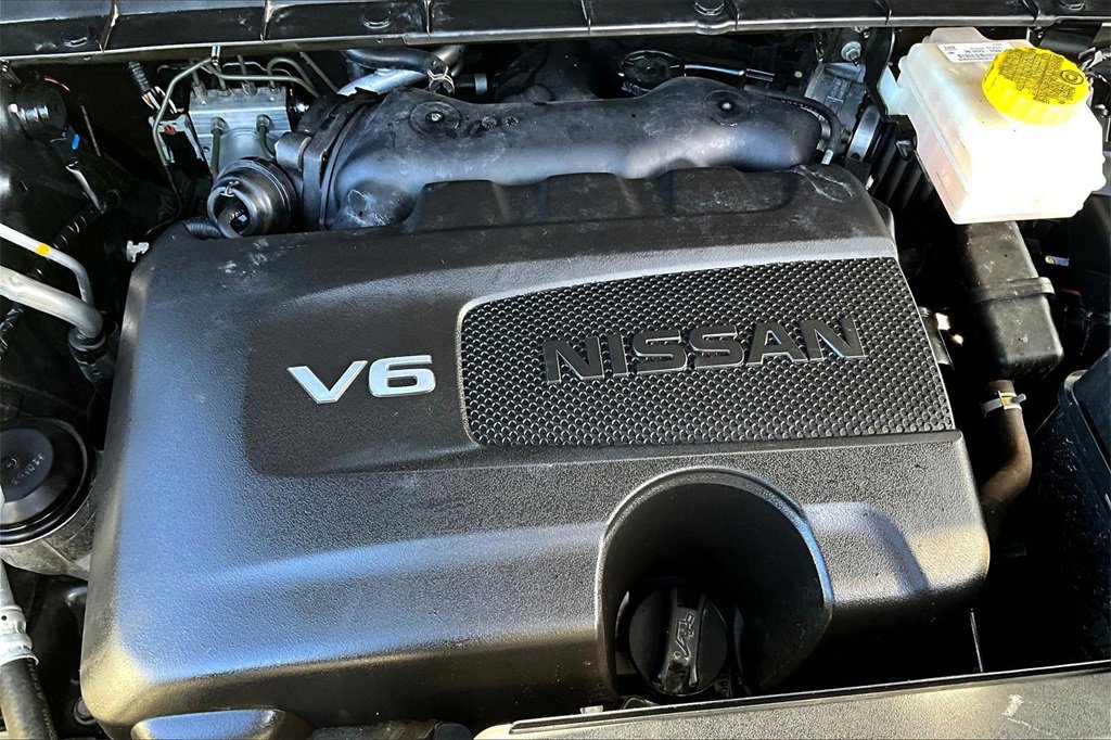 Used 2022 Nissan Pathfinder Platinum w/ Cargo Package image 14