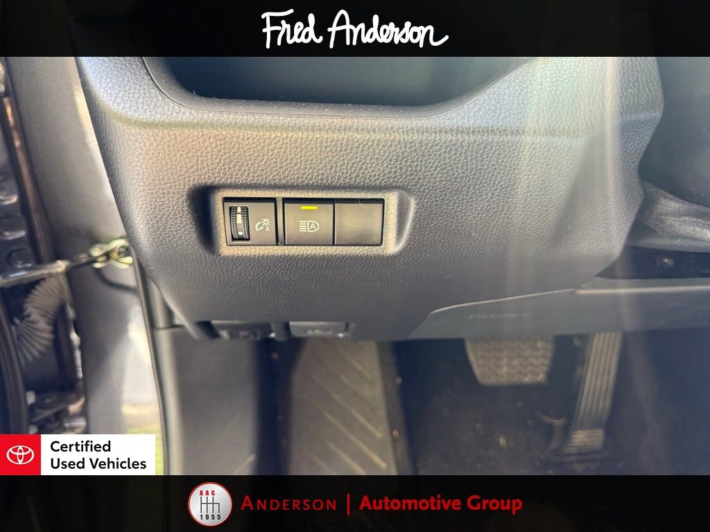 Used 2024 Toyota RAV4 XLE image 8