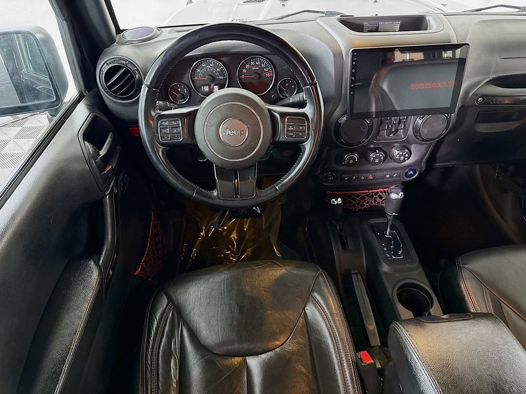 Used 2017 Jeep Wrangler Unlimited Rubicon AWD/4WD image 3