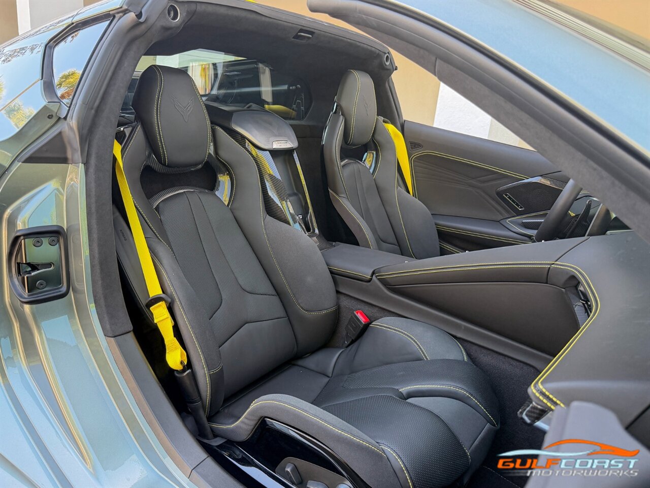 Used 2024 Chevrolet Corvette Z06 w/ Stealth Interior Trim Package RWD image 29