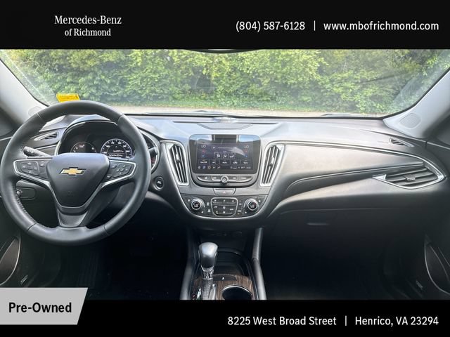 Used 2022 Chevrolet Malibu Premier FWD image 17