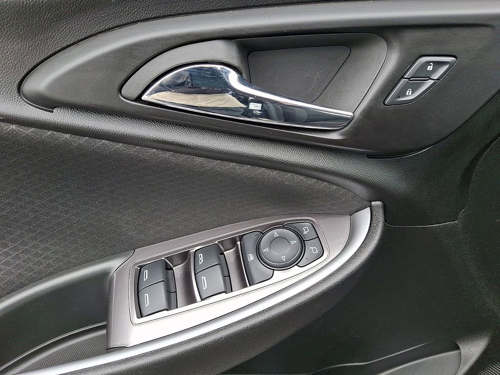 Used 2023 Chevrolet Malibu LT image 13