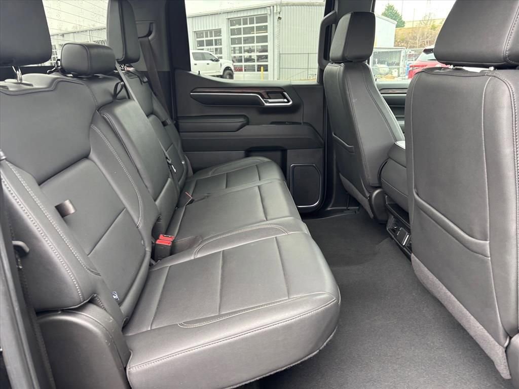 Used 2024 GMC Sierra 1500 SLT image 14