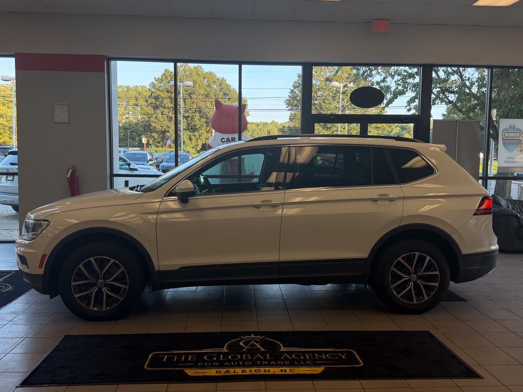 Used 2019 Volkswagen Tiguan SE AWD/4WD image 3