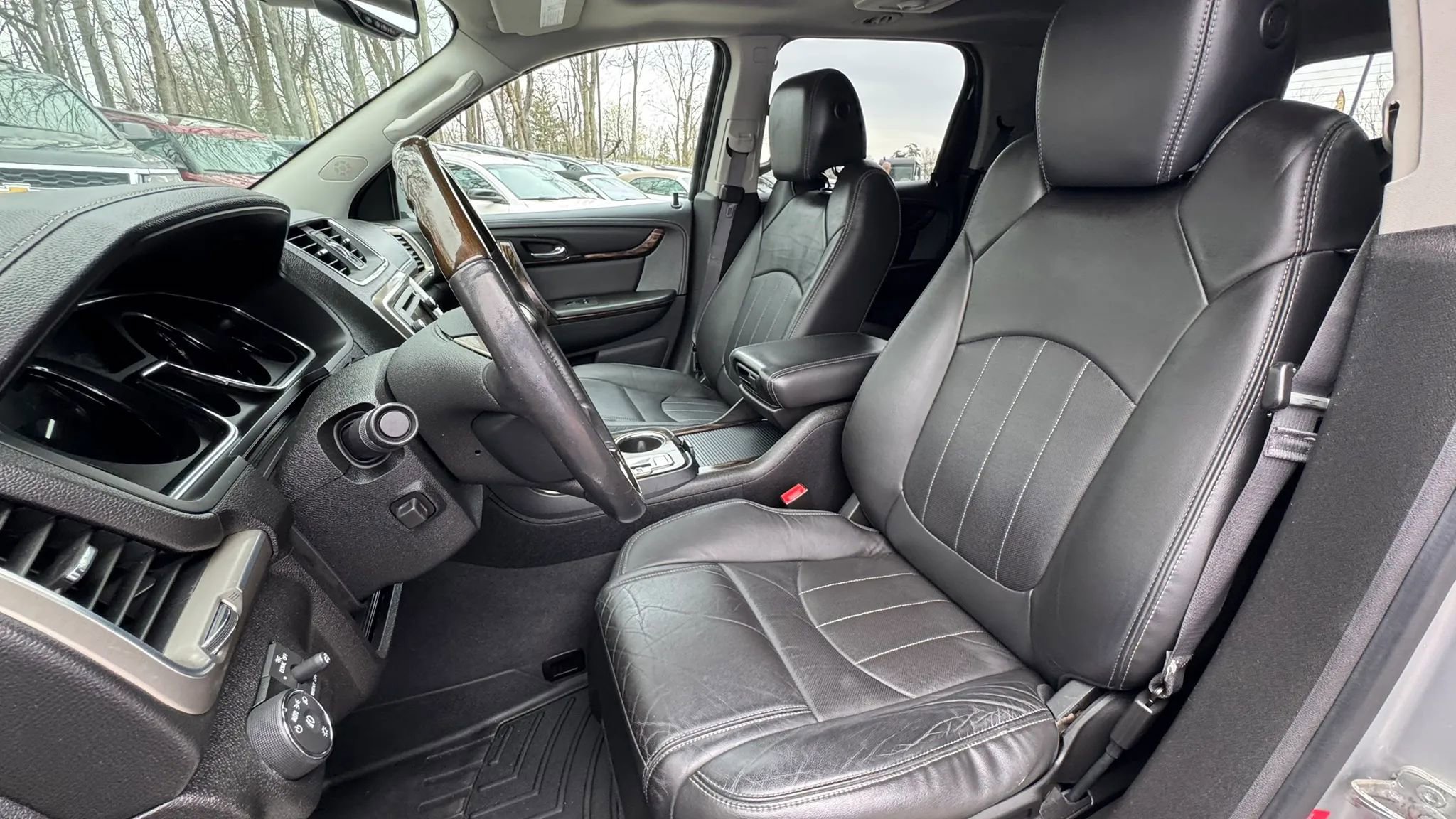 Used 2015 GMC Acadia Denali image 12