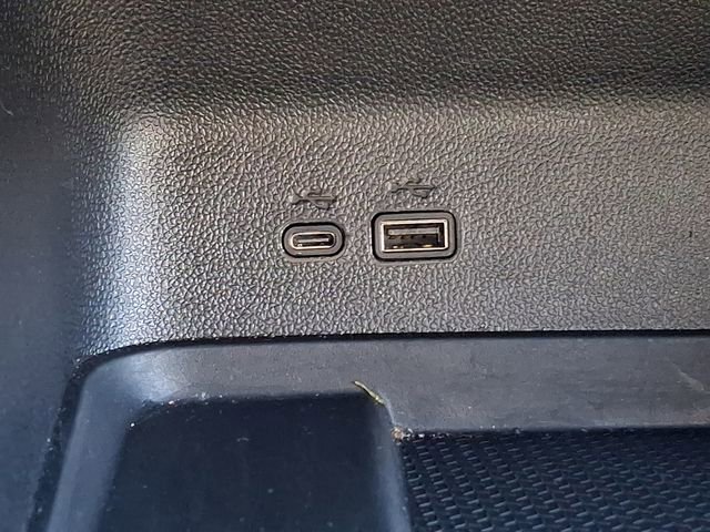 Certified 2025 Chevrolet Traverse LT image 26