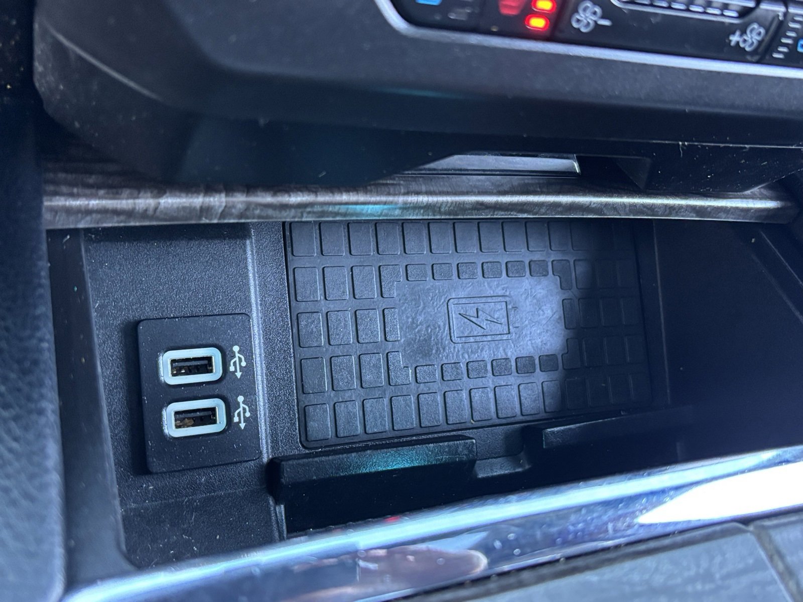 Used 2019 Ford Expedition Limited image 25