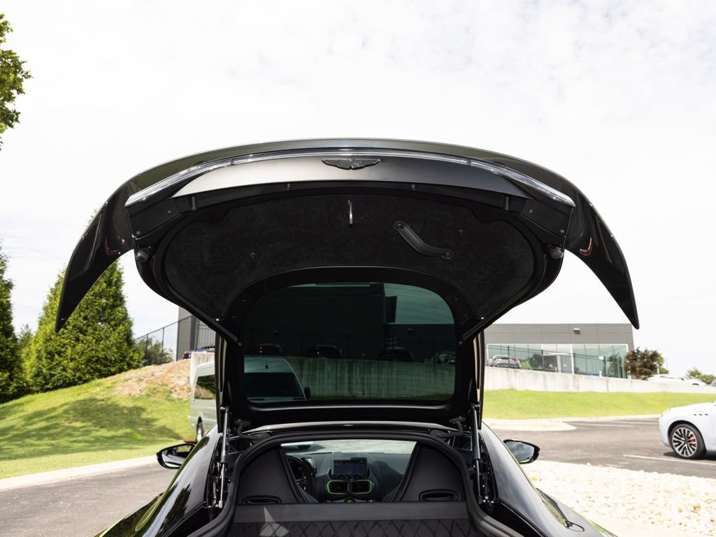 Used 2023 Aston Martin V12 Vantage RWD image 46