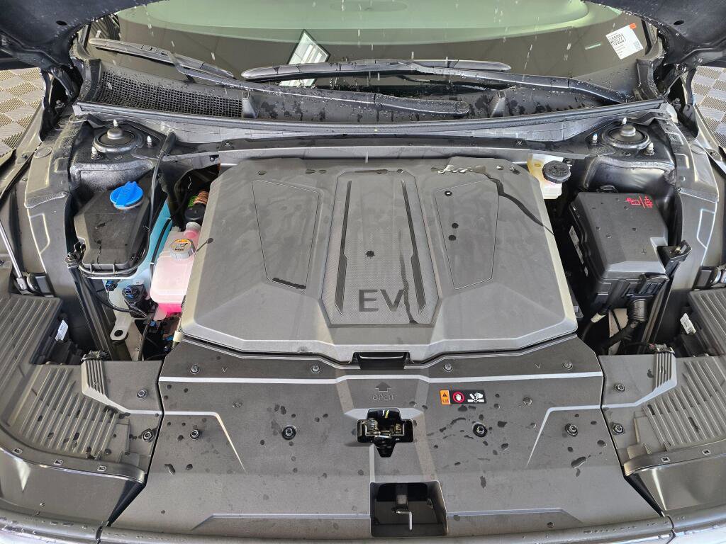 New 2026 Hyundai Ioniq 5 SEL image 12