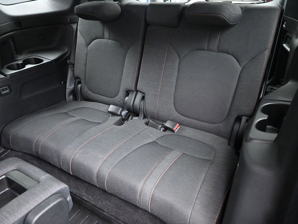 Used 2024 Honda Pilot Sport image 14