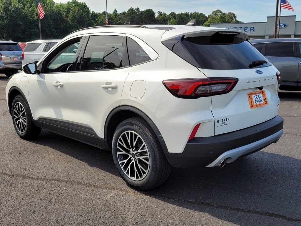Used 2024 Ford Escape SE FWD image 8