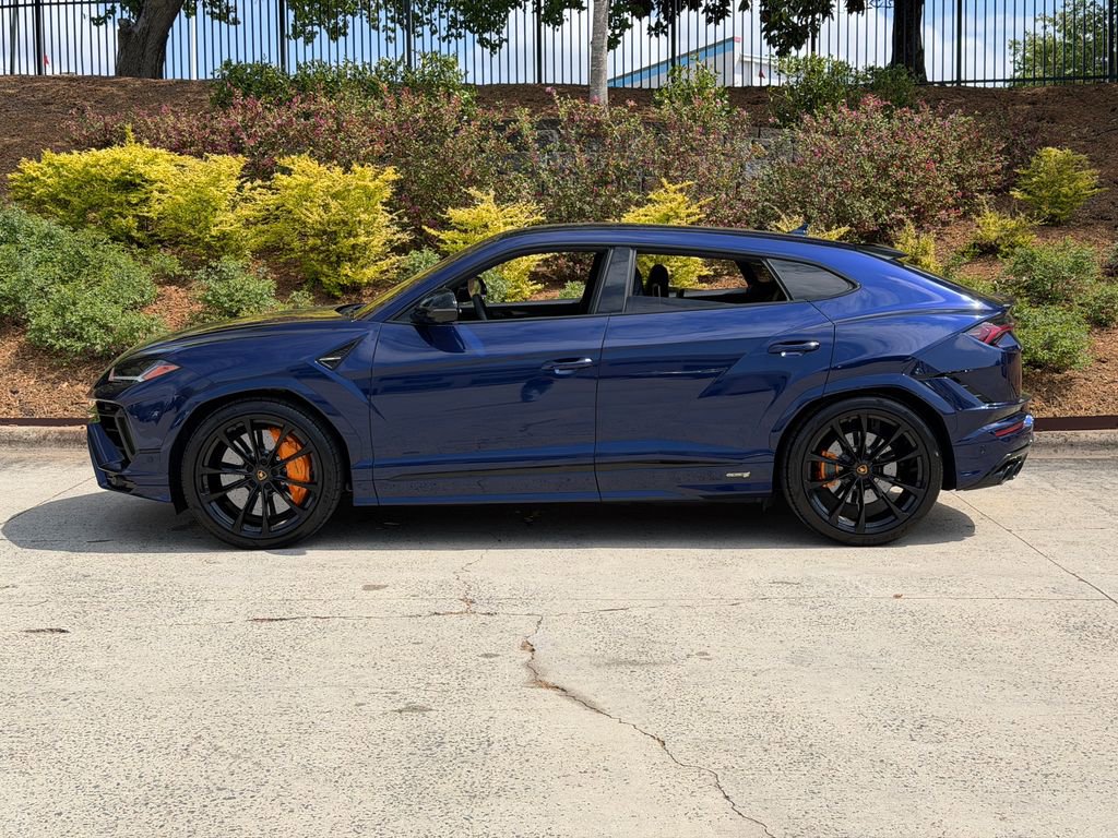 Used 2023 Lamborghini Urus S image 6