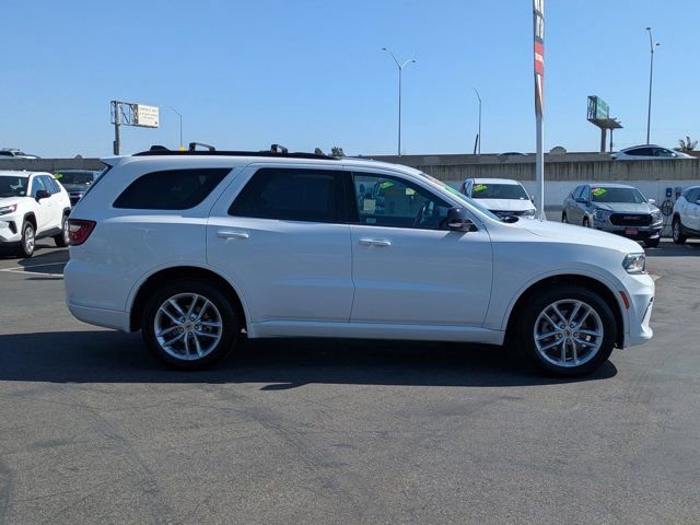 Used 2023 Dodge Durango GT image 4