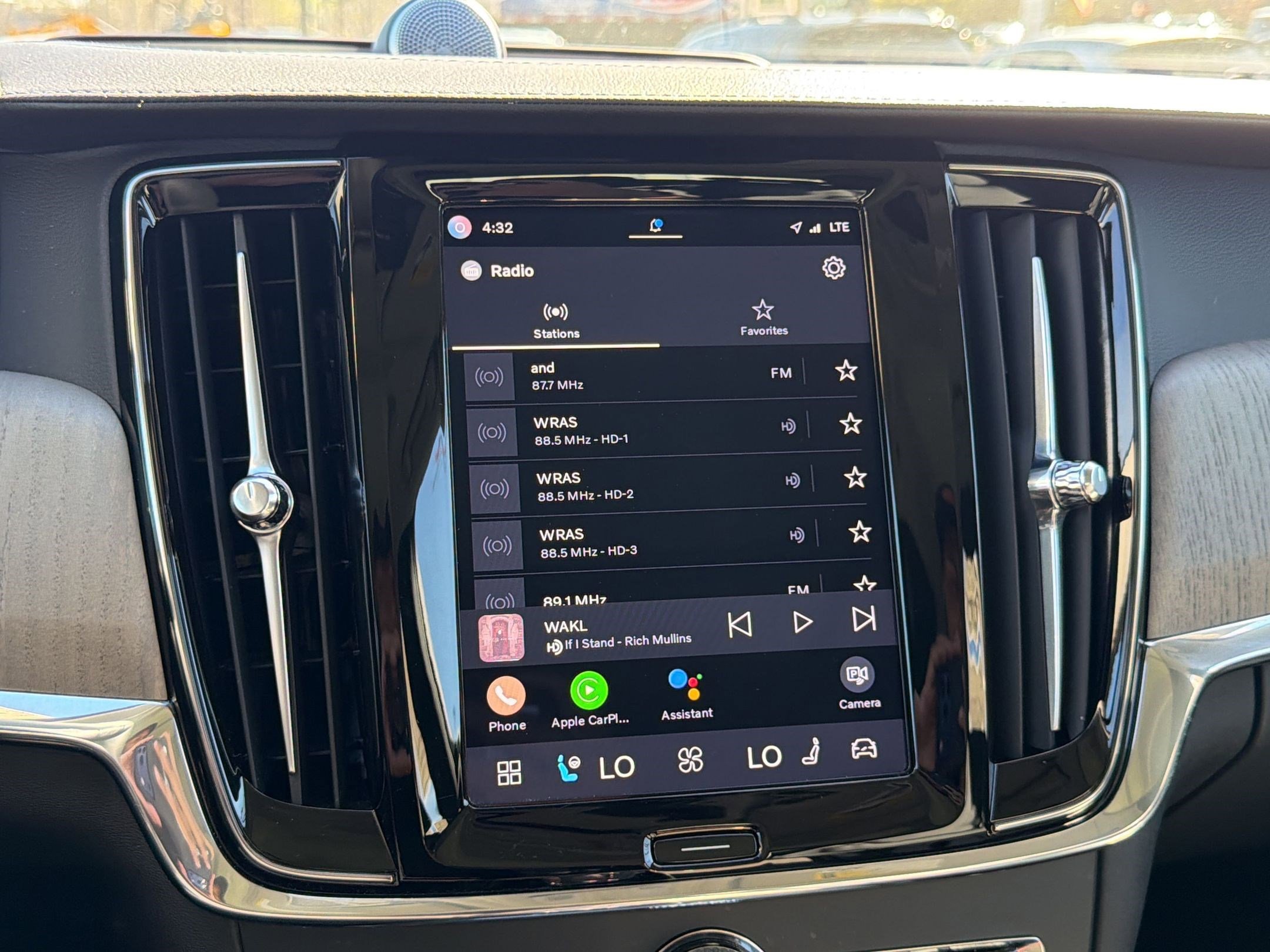 Certified 2023 Volvo S90 B6 Ultimate w/ Lounge Package image 22