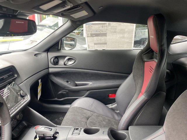 New 2024 Nissan Z NISMO w/ Floor Mat Package image 38