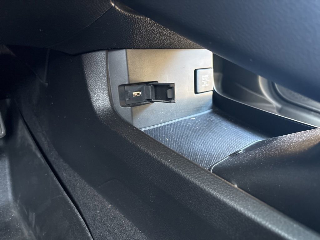 Used 2018 Honda Civic EX-L image 25