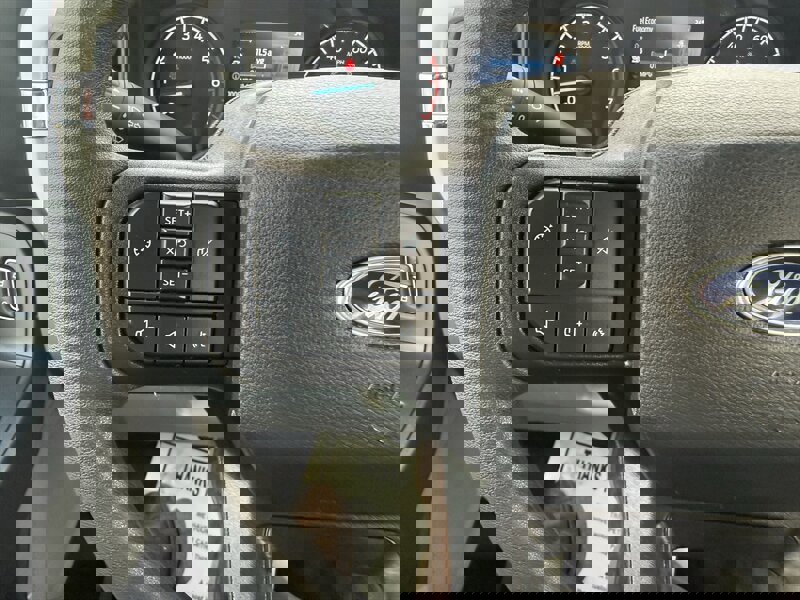 Used 2025 Ford F250 XL w/ XL Chrome Package image 35