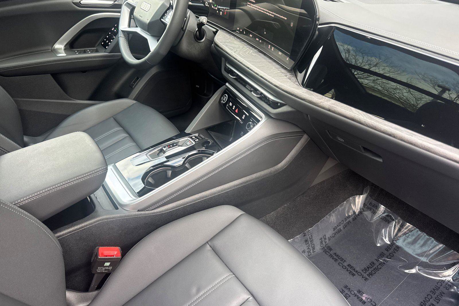 Certified 2025 Audi Q5 Premium Plus w/ Premium Plus image 16