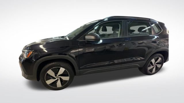 Certified 2025 Volkswagen Taos S AWD/4WD image 5